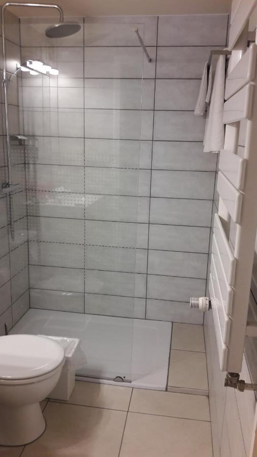 לה רושה - אן - ארדן Hebergement Confort Comfortlogies La Fontanella מראה חיצוני תמונה